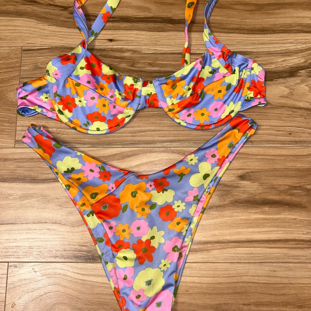 Bershka Floral Bikini - Multicolor
